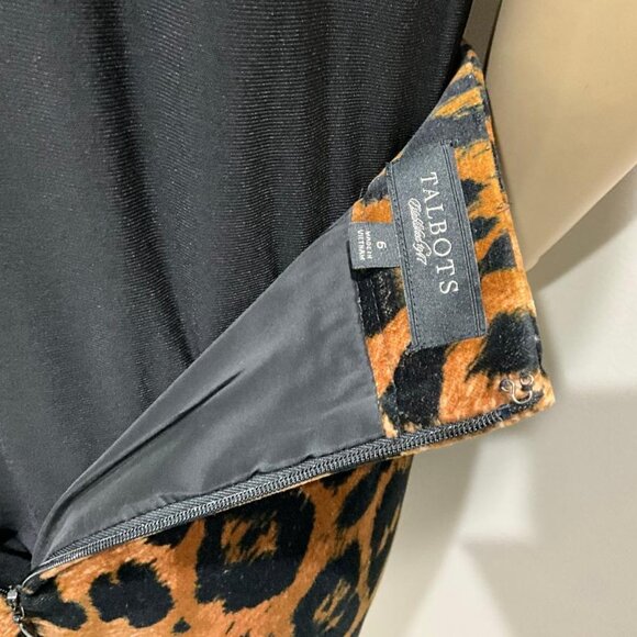 Talbots Leopard Print Velvet Pencil Skirt NWOT Size 6 - Picture 4 of 7